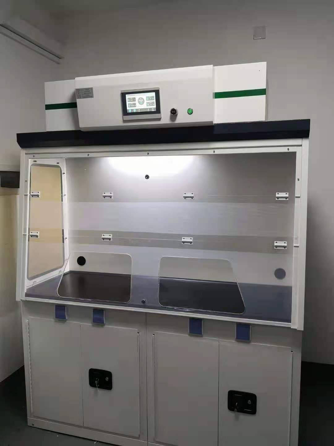 净气型通风柜在使用过程中需要注意哪些因素